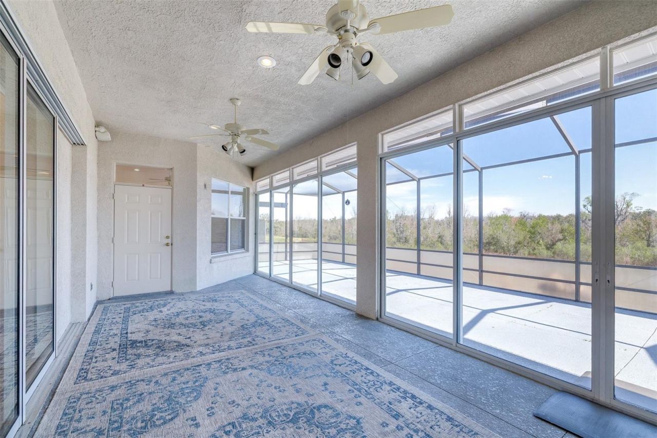 6779 Huntington Hills Boulevard, Lakeland, FL 33810 Photo