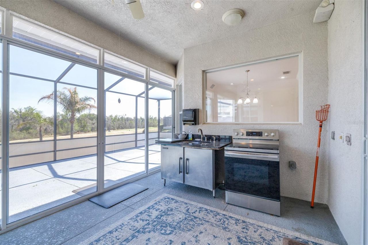 6779 Huntington Hills Boulevard, Lakeland, FL 33810 Photo