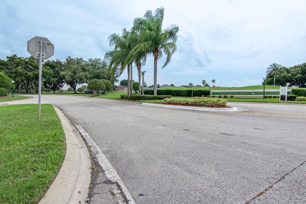 6779 Huntington Hills Boulevard, Lakeland, FL 33810 Photo