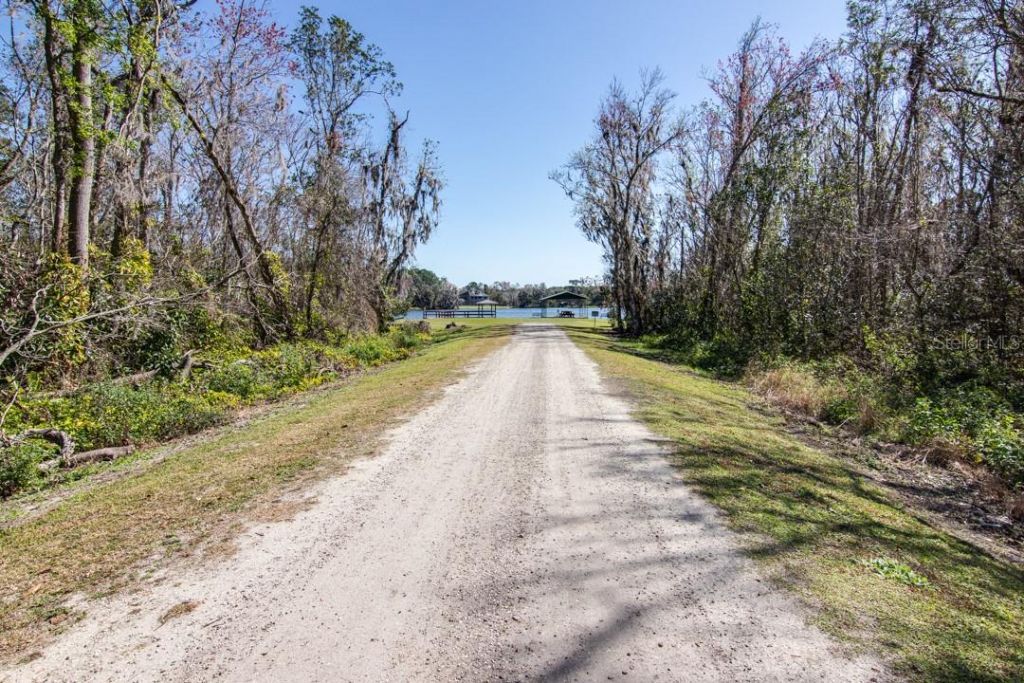 6779 Huntington Hills Boulevard, Lakeland, FL 33810 Photo