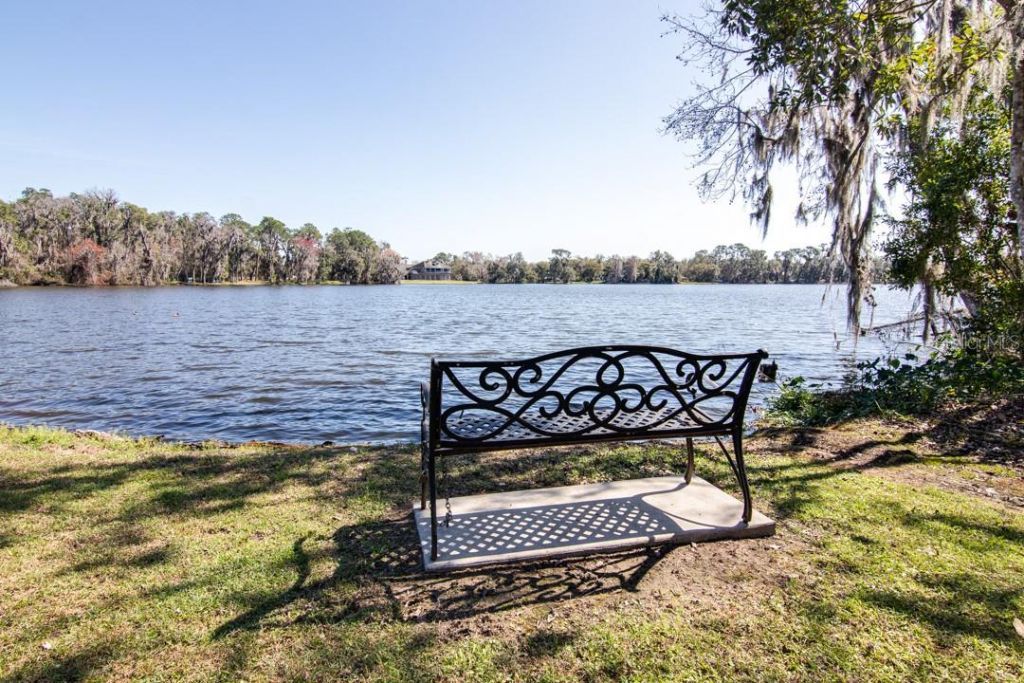 6779 Huntington Hills Boulevard, Lakeland, FL 33810 Photo