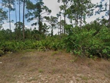 904 ROBERT AVENUE , LEHIGH ACRES, FL 33936