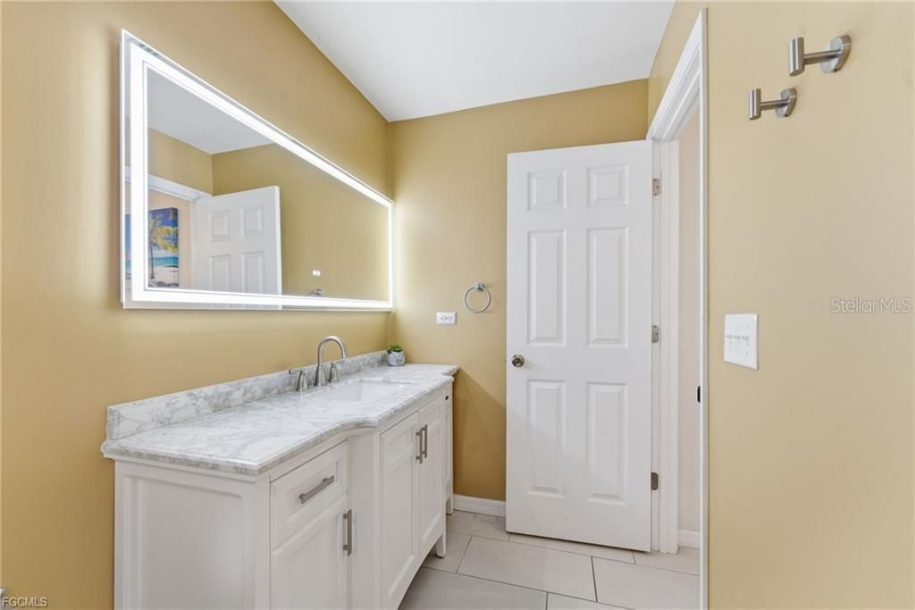 528 SE 5th Place, Cape Coral, FL 33990 Photo