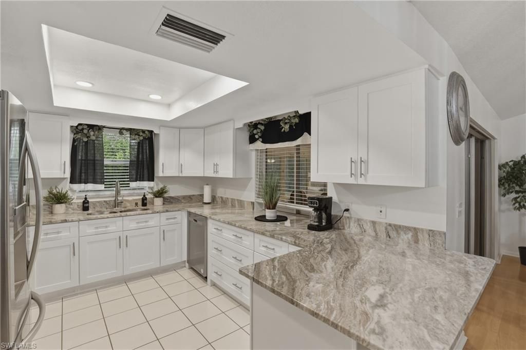 219 SE 16th Ter, Cape Coral, FL 33990 Photo