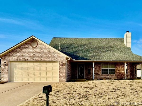 8047 Vintage Trace Drive, Claremore, OK 74019