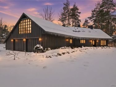 11 Chase Road, Accord, NY 14127