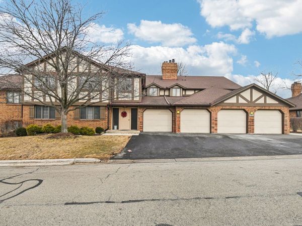 7652 W Golf Drive , Unit 2A, Palos Heights, IL 60463