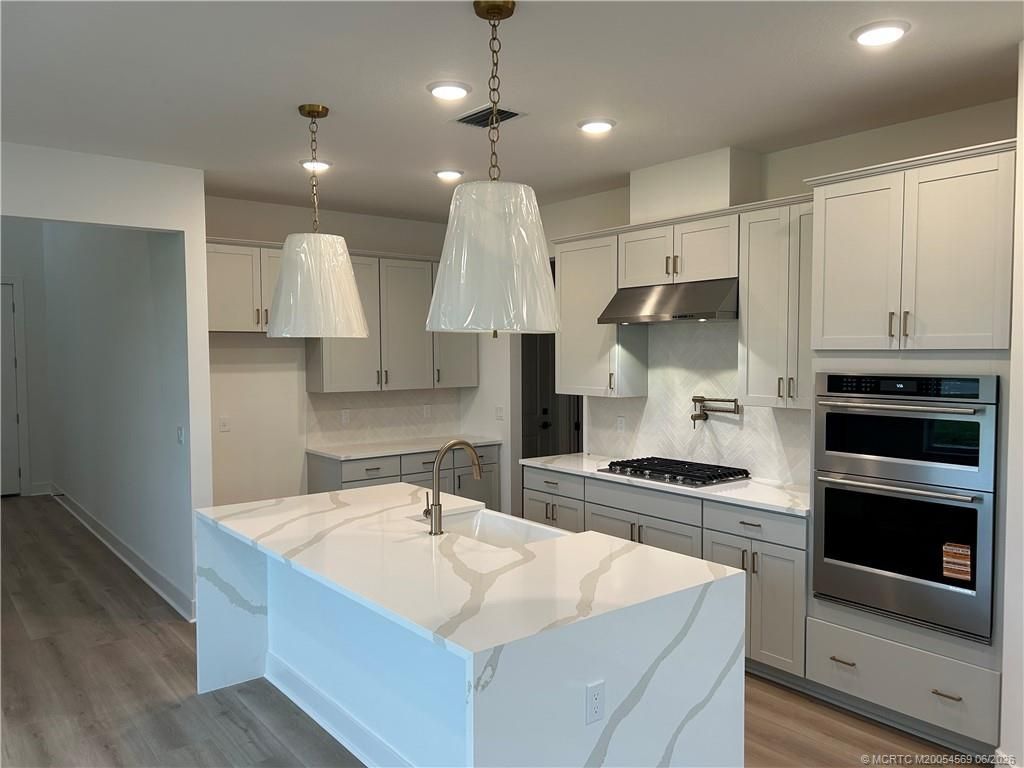 299 SE Via Sangro, Port Saint Lucie, FL 34952 Photo