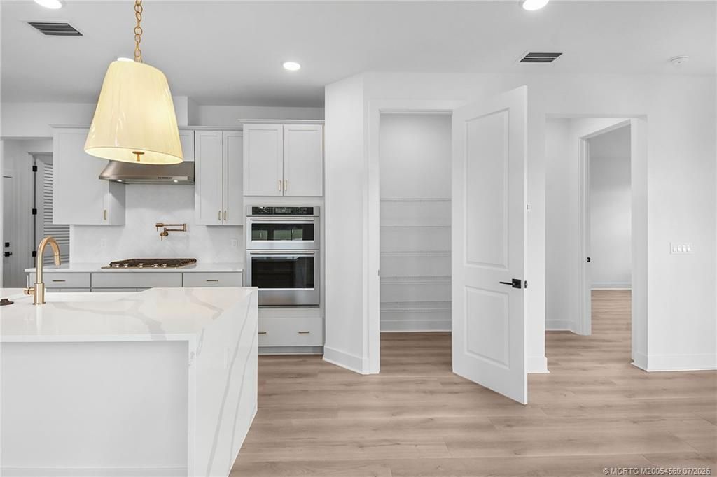 299 SE Via Sangro, Port Saint Lucie, FL 34952 Photo