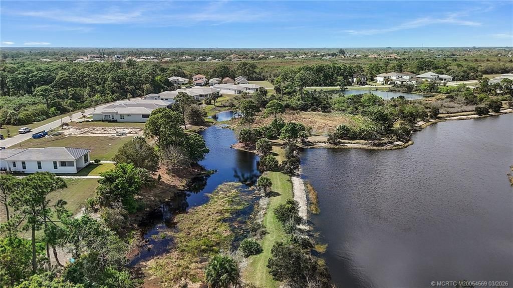 299 SE Via Sangro, Port Saint Lucie, FL 34952 Photo