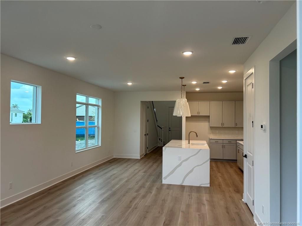 299 SE Via Sangro, Port Saint Lucie, FL 34952 Photo