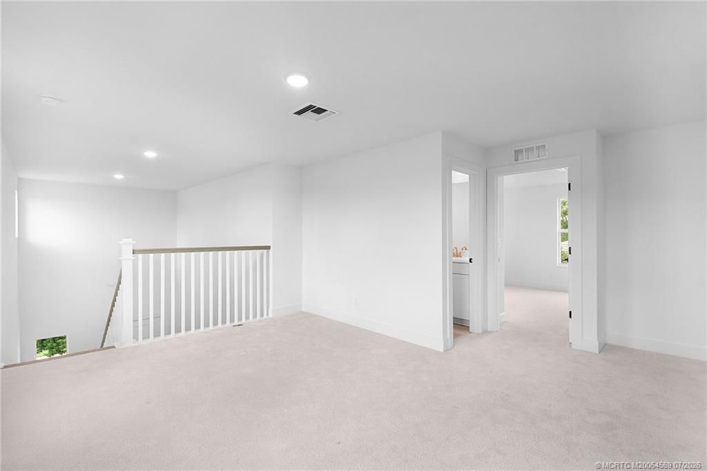 299 SE Via Sangro, Port Saint Lucie, FL 34952 Photo