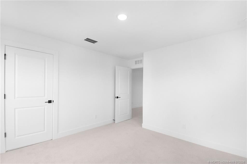 299 SE Via Sangro, Port Saint Lucie, FL 34952 Photo