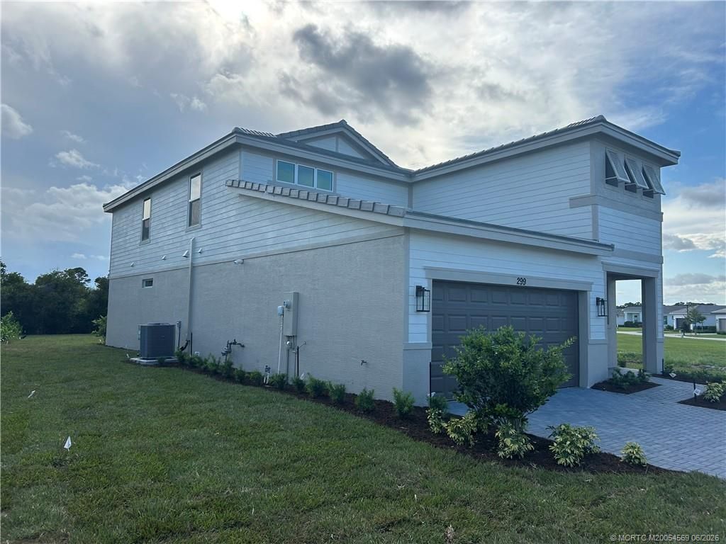 299 SE Via Sangro, Port Saint Lucie, FL 34952 Photo