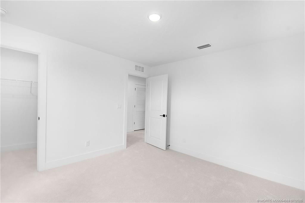 299 SE Via Sangro, Port Saint Lucie, FL 34952 Photo