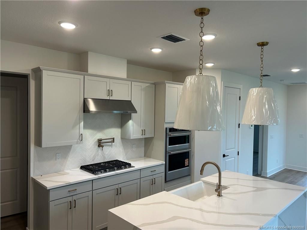 299 SE Via Sangro, Port Saint Lucie, FL 34952 Photo