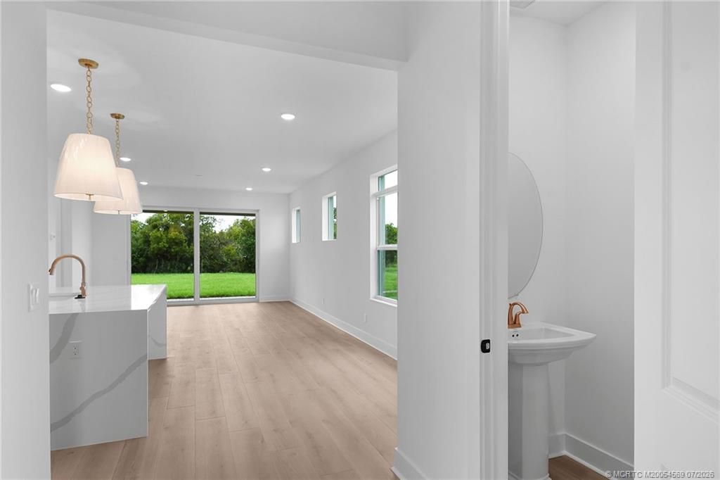 299 SE Via Sangro, Port Saint Lucie, FL 34952 Photo