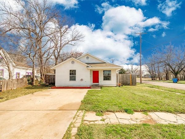 701 E College Street, Sherman, TX 75090