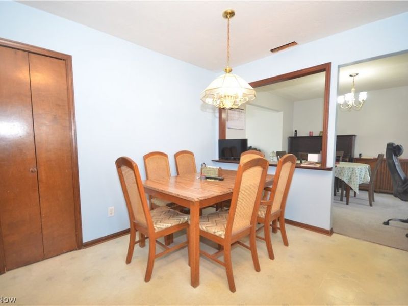 27 E Overdale Drive, Tallmadge, OH 44278 Photo 11