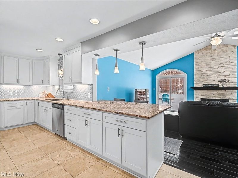 28365 Bassett Road, Westlake, OH 44145 Photo 19