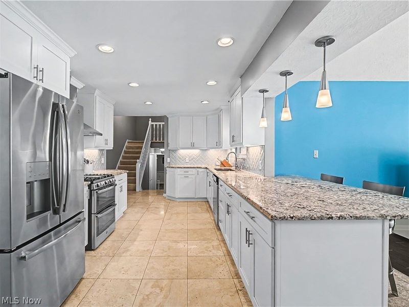 28365 Bassett Road, Westlake, OH 44145 Photo 20