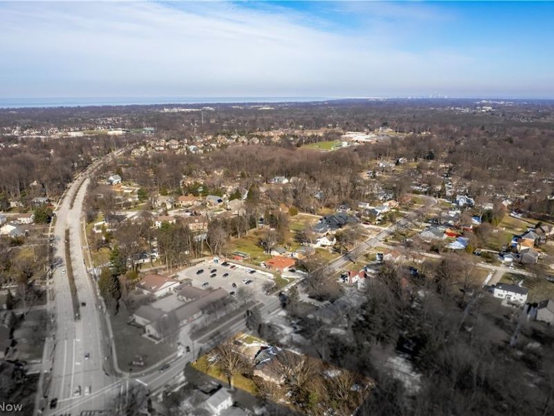 28365 Bassett Road, Westlake, OH 44145 Photo 3