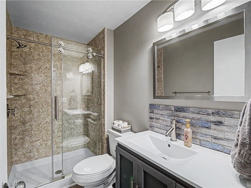 28365 Bassett Road, Westlake, OH 44145 Photo 37