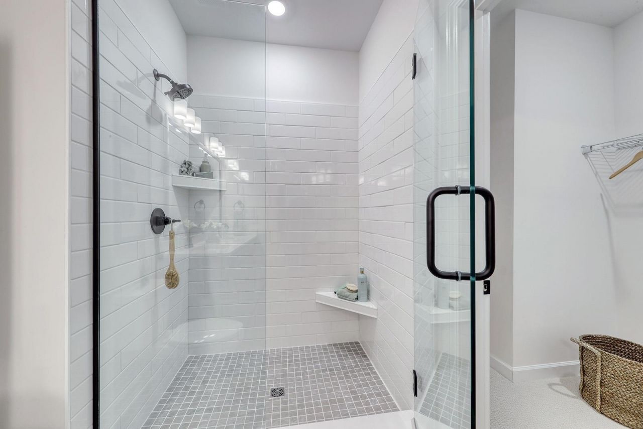 428 Ireland Way Photo 15