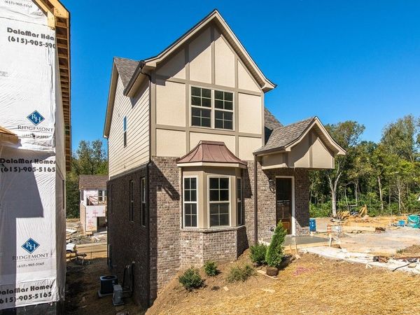 158 Oasis Dr , La Vergne, TN 37086