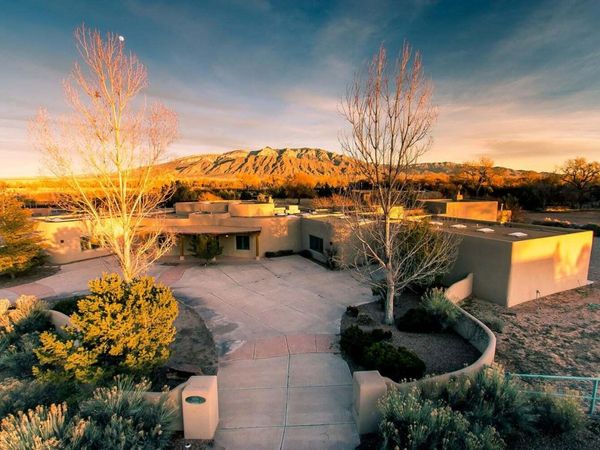 11 Koontz Road, Corrales, NM 87048