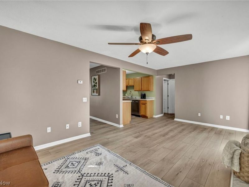 7790 Arbor Way, Unit 31, Parma, OH 44134 Photo 12