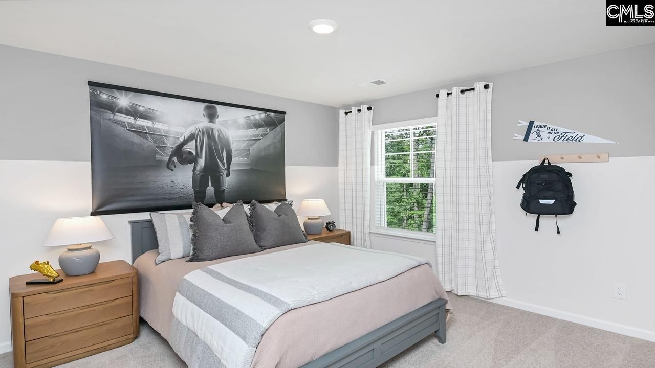 431 Leathertree Lane  Photo 37