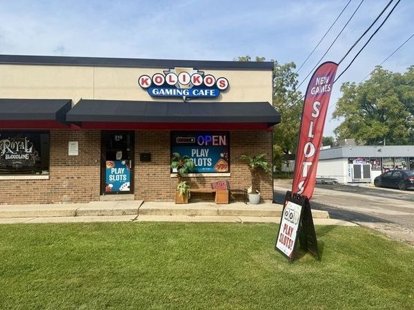 310 N LaFox Street , South Elgin, IL 60177