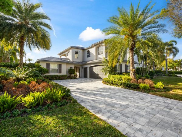 176 Golf Village Boulevard, Jupiter, FL 33458