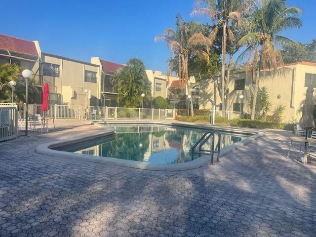 301 N Pine Island Road, Unit 110, Plantation, FL 33324 Photo