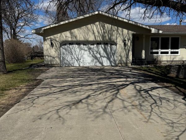 1805 Nelson Drive, Thief River Falls, MN 56701