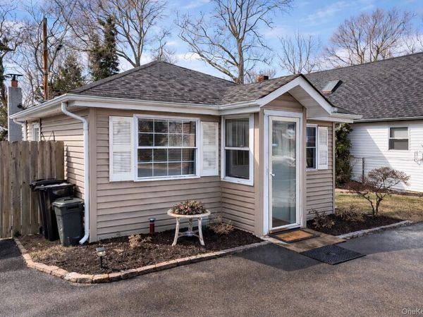 66 Palm Road, Rocky Point, NY 11778