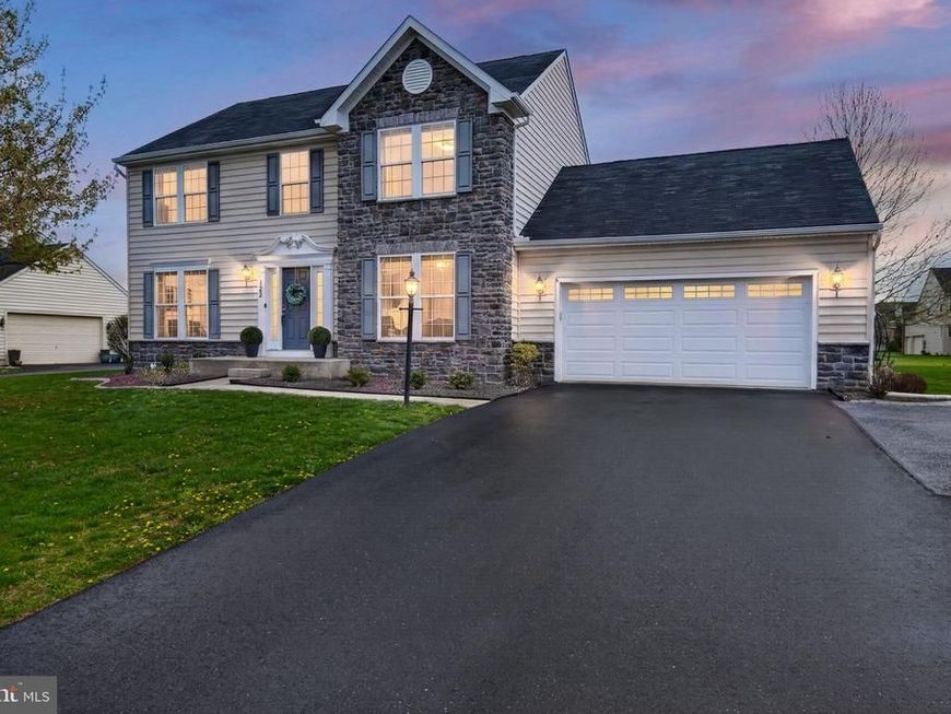 122 Warm Sunday Way, Mechanicsburg, PA 17050 Main Photo