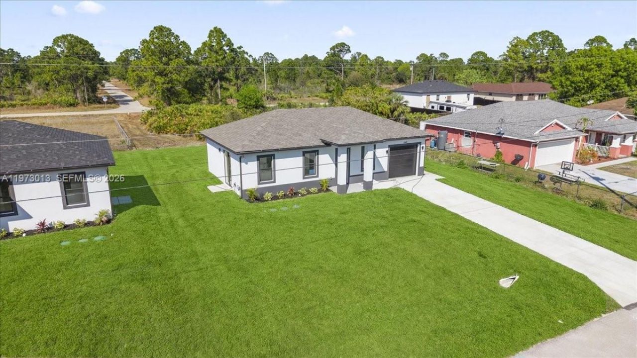 1143 Barfield St E, Lehigh Acres, FL 33974 Photo