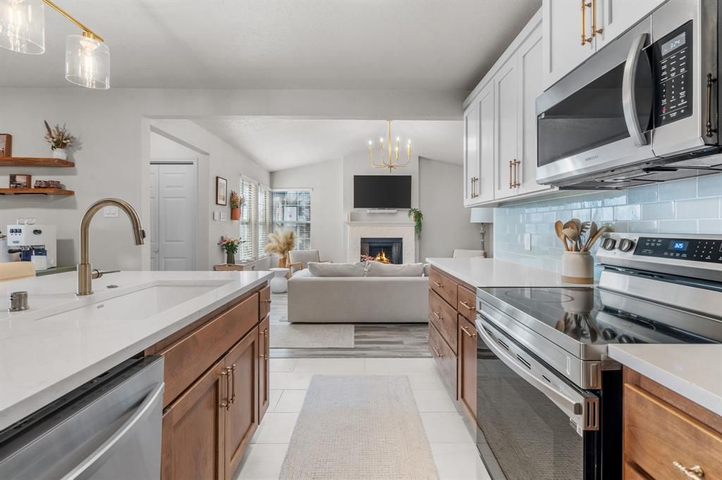 4617 Bracken Drive, Fort Worth, TX 76137 Main Photo