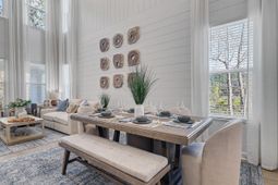 432 Ireland Way photo 4