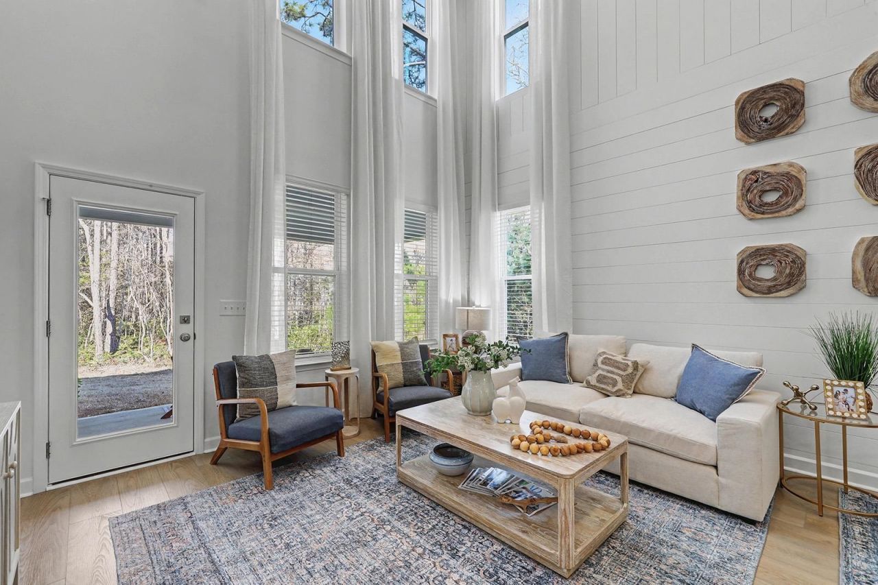 432 Ireland Way Photo 7