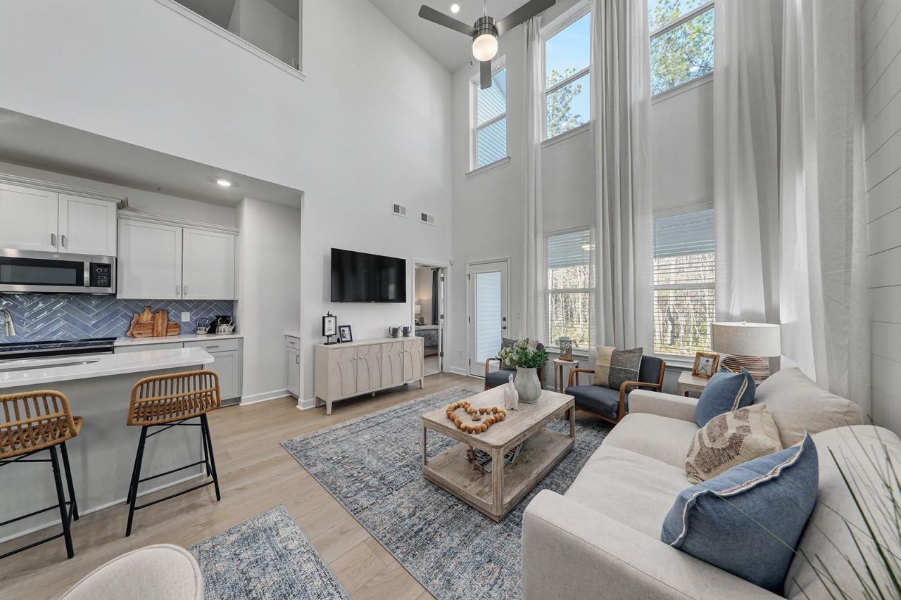 432 Ireland Way Photo 8