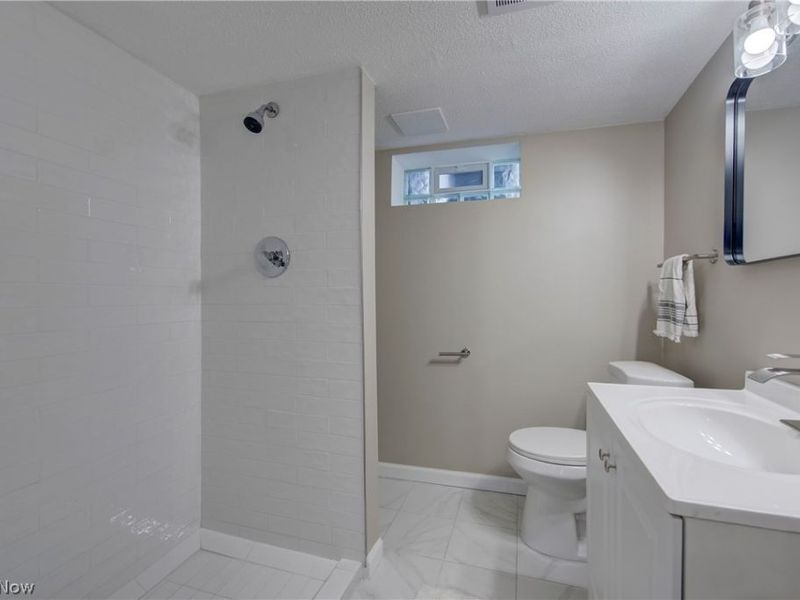 1471 Wayne Avenue, Lakewood, OH 44107 Photo 36