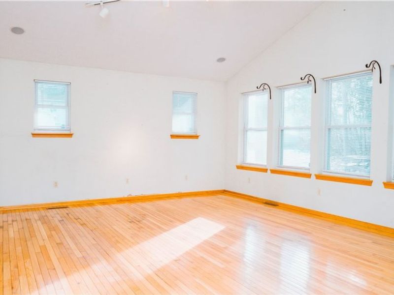 156 W Ingleside Drive, Akron, OH 44319 Photo 12