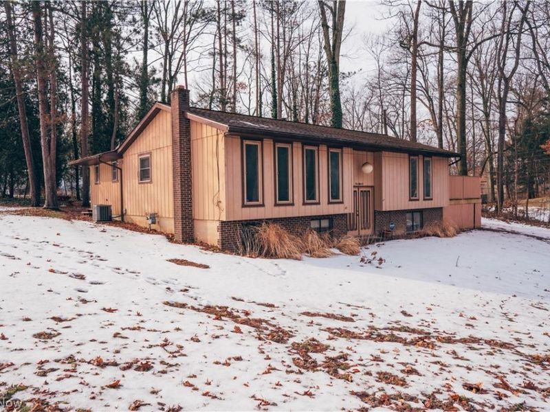 156 W Ingleside Drive, Akron, OH 44319 Photo 2