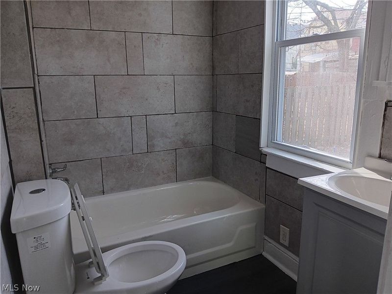 1124 E 114th Street, Cleveland, OH 44108 Photo 6