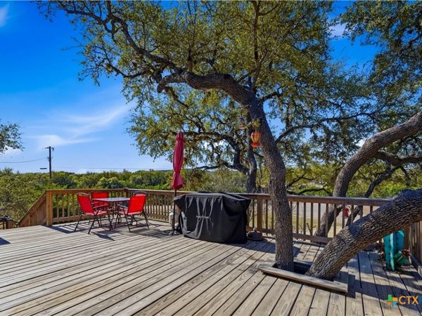 733 Private Road 1507 , Bandera, TX 78003