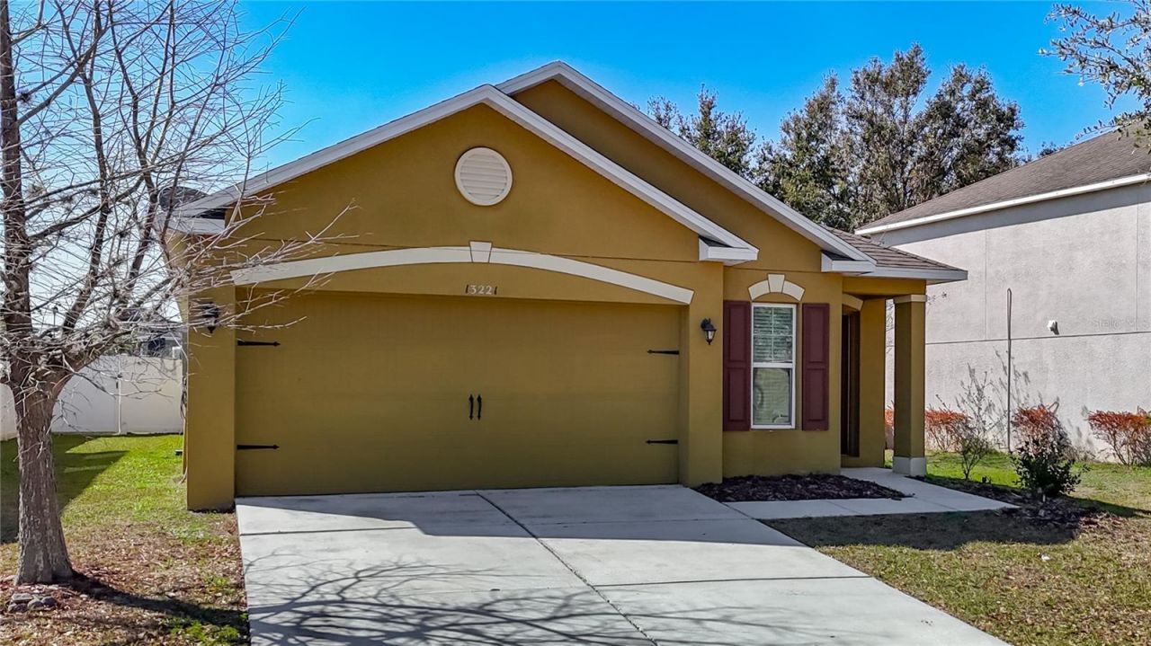 13221 Waterford Castle Drive, Dade City, FL 33525 Photo