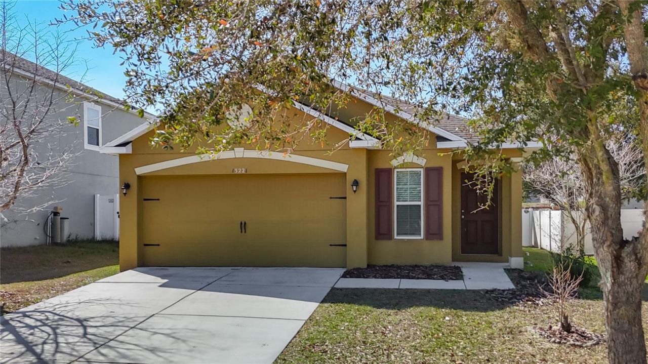 13221 Waterford Castle Drive, Dade City, FL 33525 Photo